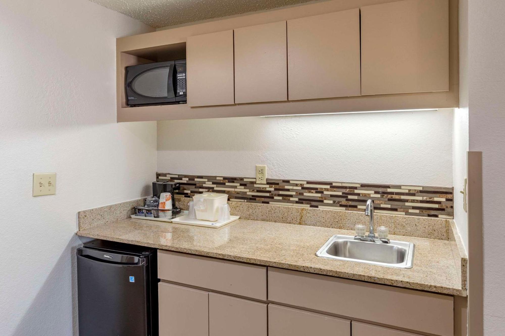 Comfort Inn Greensboro - Kernersville Kültér fotó