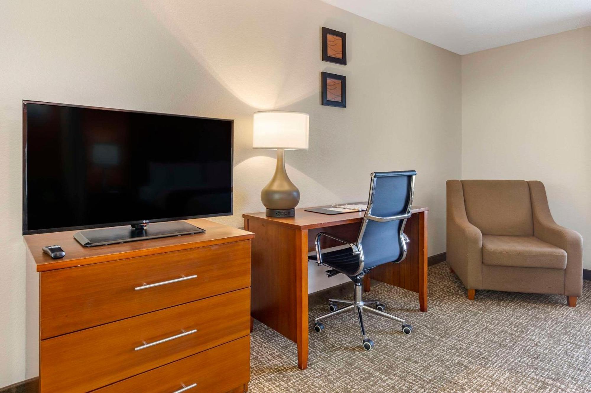 Comfort Inn Greensboro - Kernersville Kültér fotó